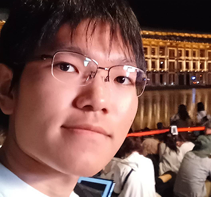 文学部 新3回生 重さん